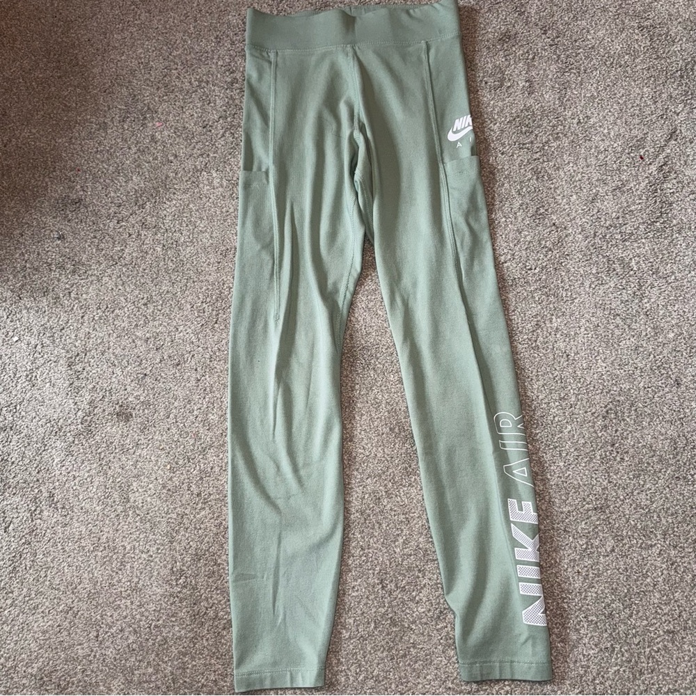 Nike Green Performance Leggings High-Waisted Athletic Fit